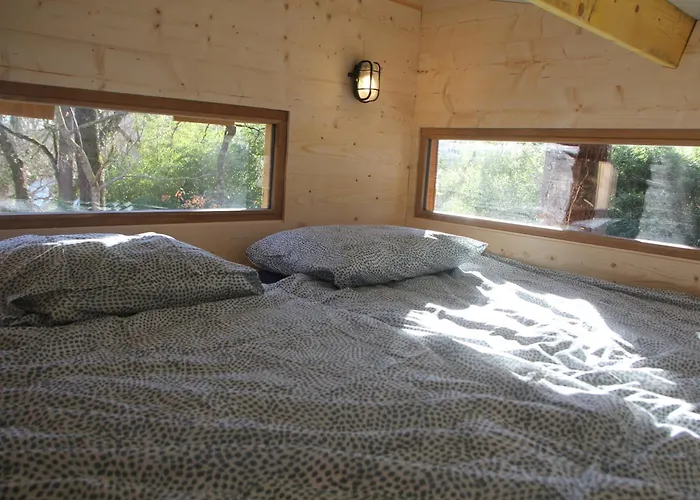 La Des Bords D'ariege